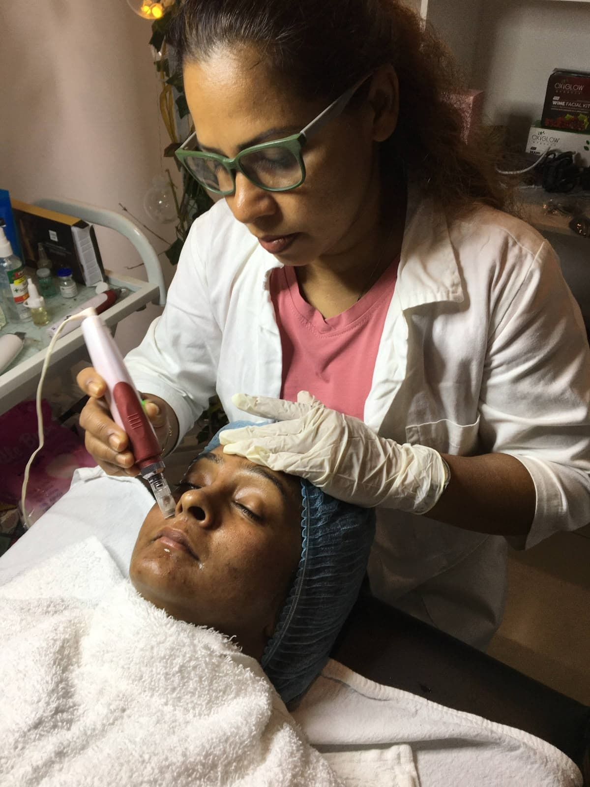 Advanced skin care, delivered with medical calm.